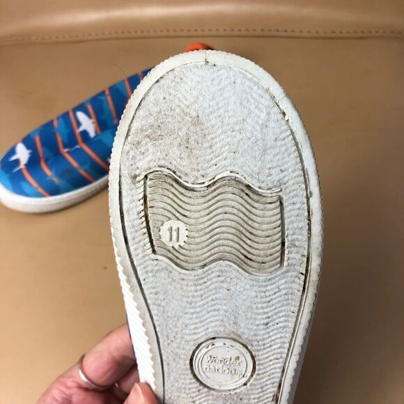 Toddler shark water shoes  - Picture 4 of 5